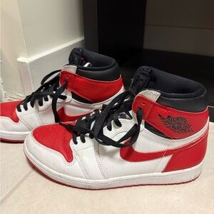 Air jordan 1 retro high OG. Size 9.5 men